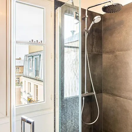 Guestready - Modern Charm In The 7th District