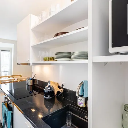 Guestready - Modern Charm In The 7th District *