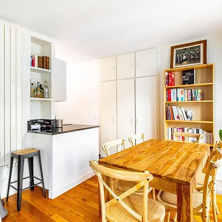 Guestready - Modern Charm In The 7th District Paříž