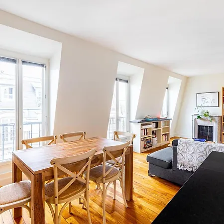 Guestready - Modern Charm In The 7th District